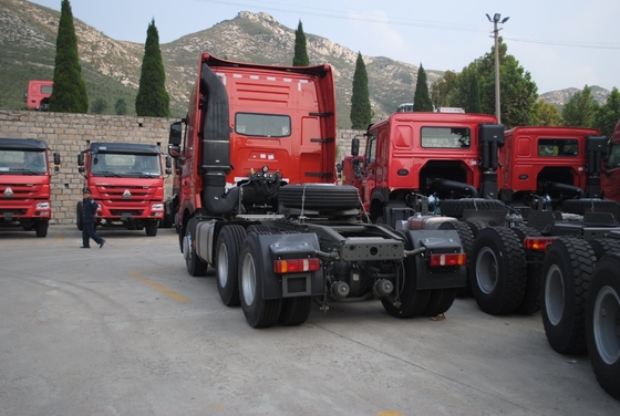 안전한 지불 Sinotruk HOWO 6X4 트랙터 트럭 371HP/420HP 중량 중국 트럭