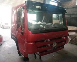 적색 고카인 2 침실 Sinotruk 운전 트럭 제조와 함께 트랙터
