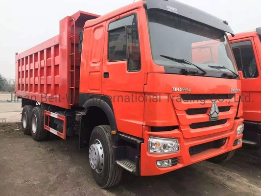 351-450hp HOWO 6X4 16 20 큐브 미터 10 휠 티퍼 트럭 튜브리스 타이어 디자인